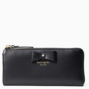 Kate Spade bow wallet!